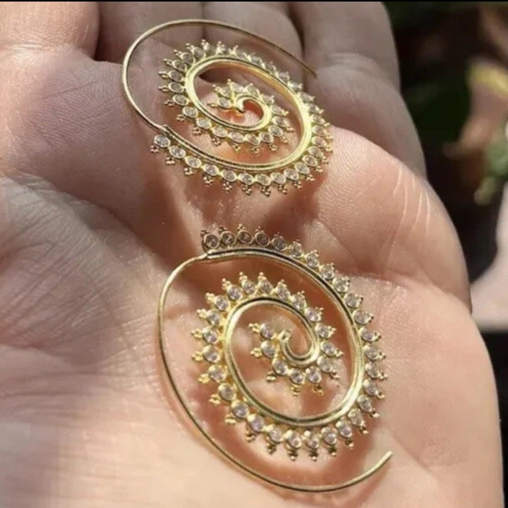 SHASHI Arushi Thin Spiral Hoops 14k Gold Plated with Cubic Zirconia Detail NWOT